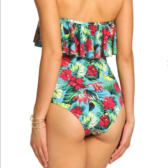 Tart Collection Ruffled Floral Swimsuit Medium - Picture 13 of 14